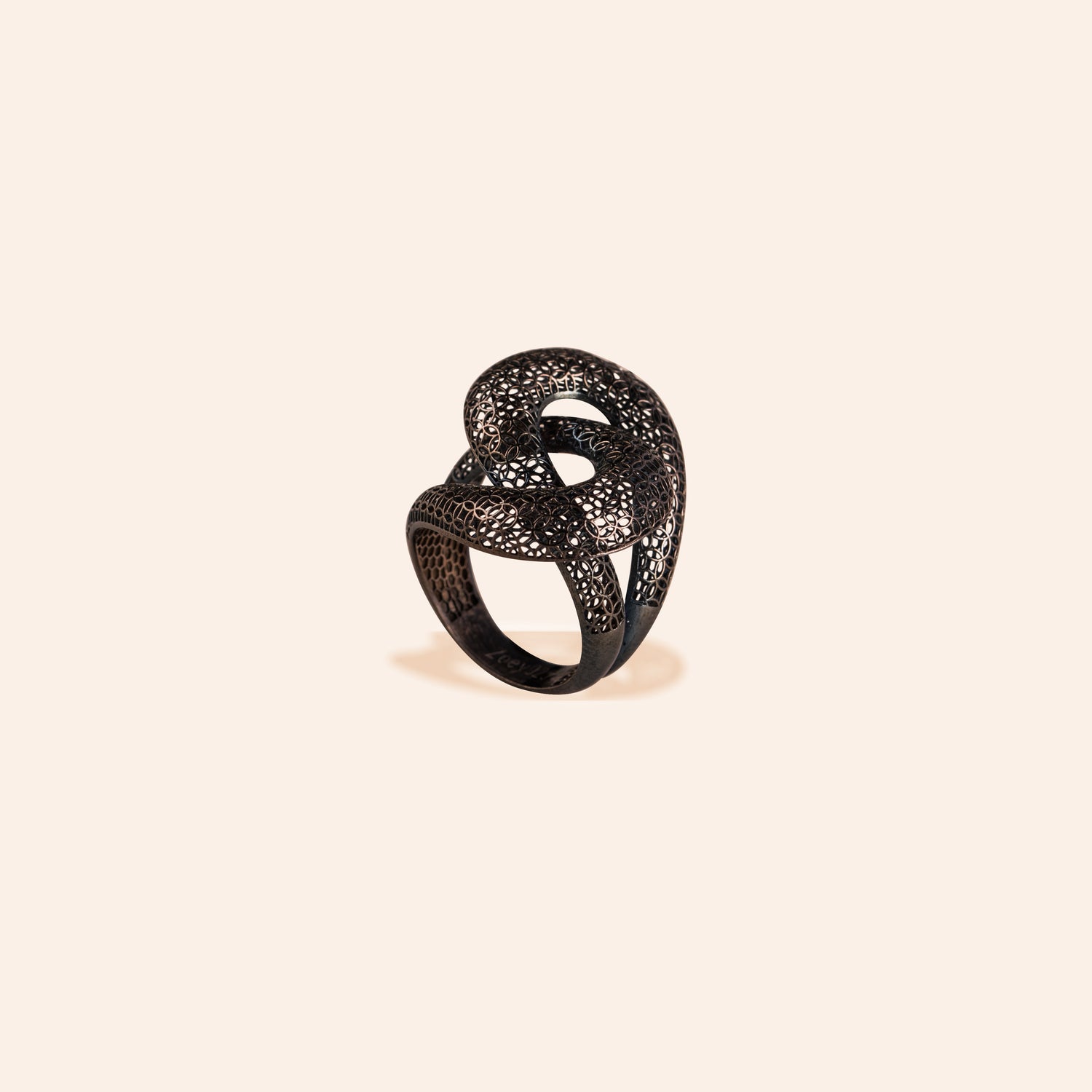NOIR NEXUS RING