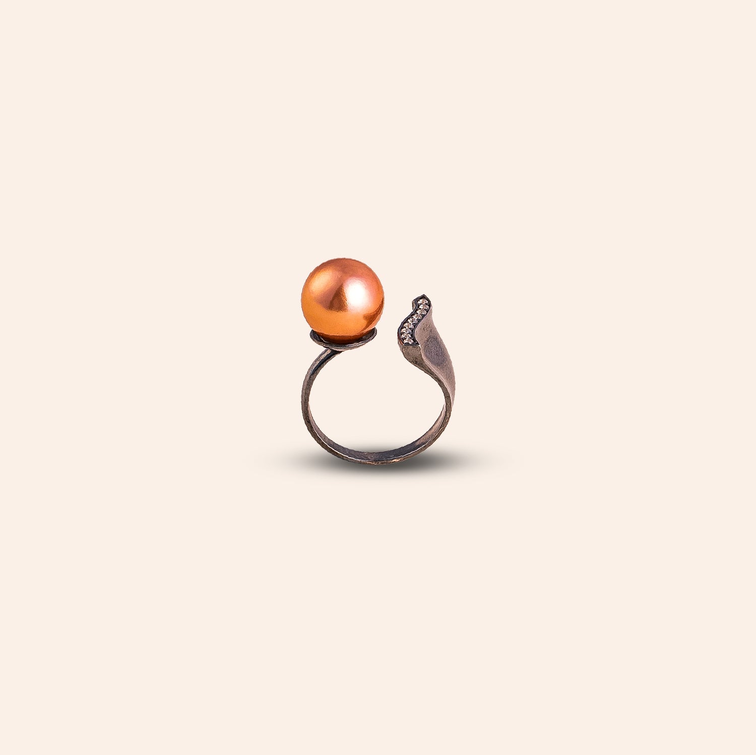NOIR AXIS PEARL RING