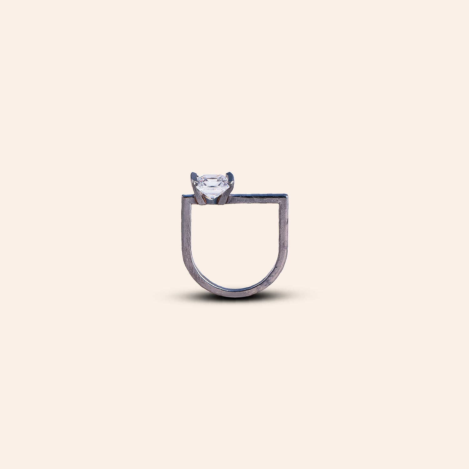 NOIR CANTILEVER RING
