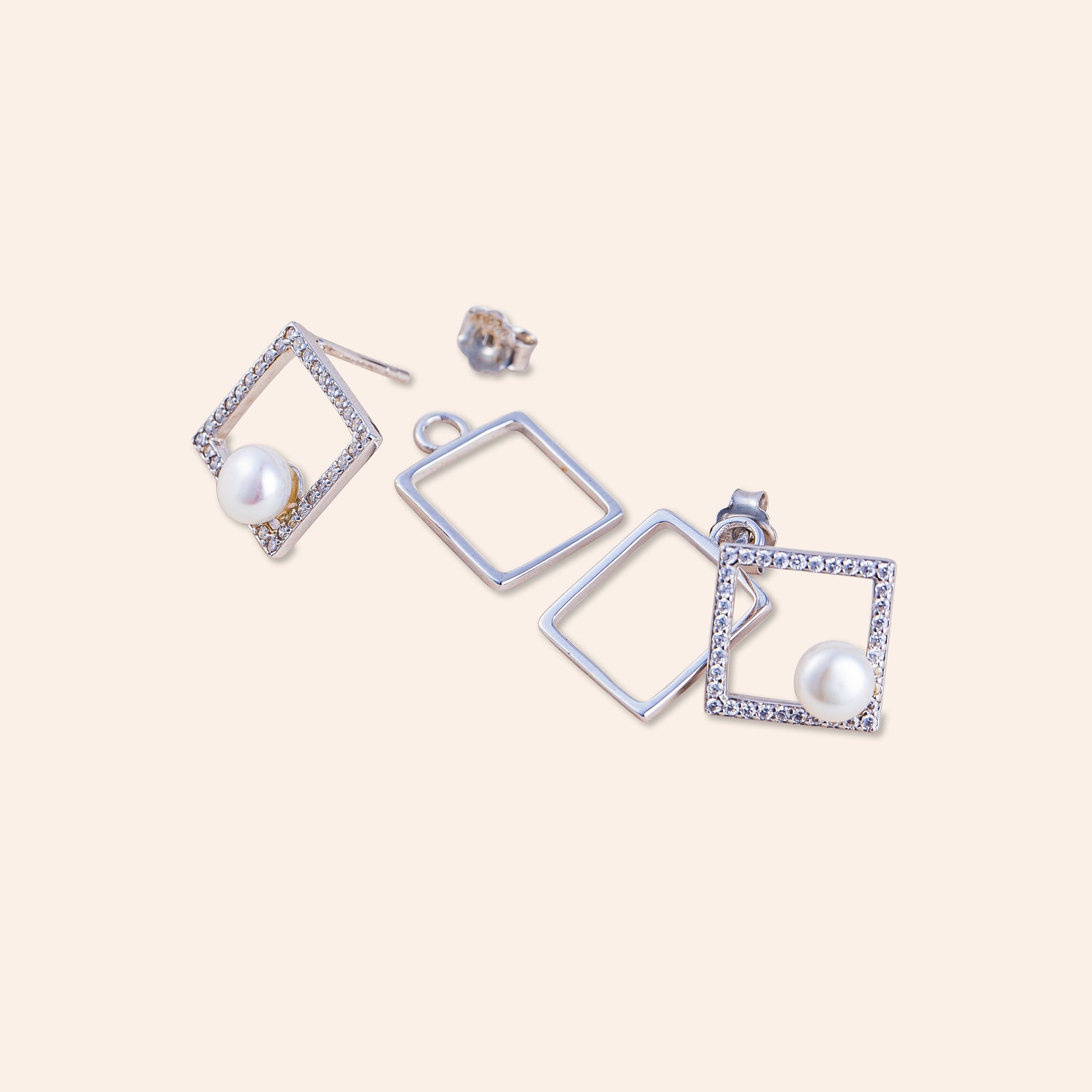 ZORIA PEARL FRAME STUDS