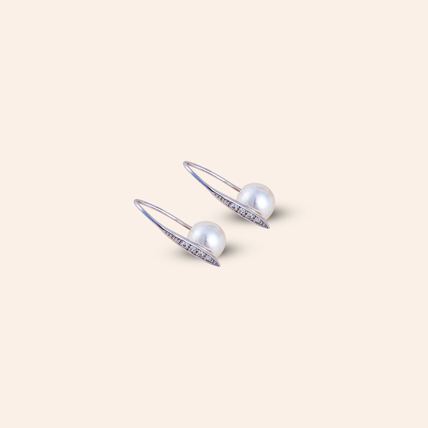 ZEA PEARL HOOKS