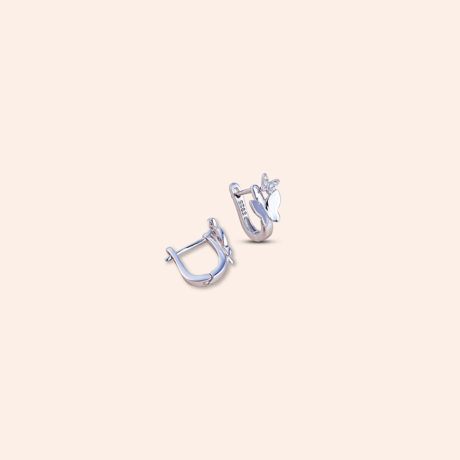 CELIRA FLUTTER HOOPS
