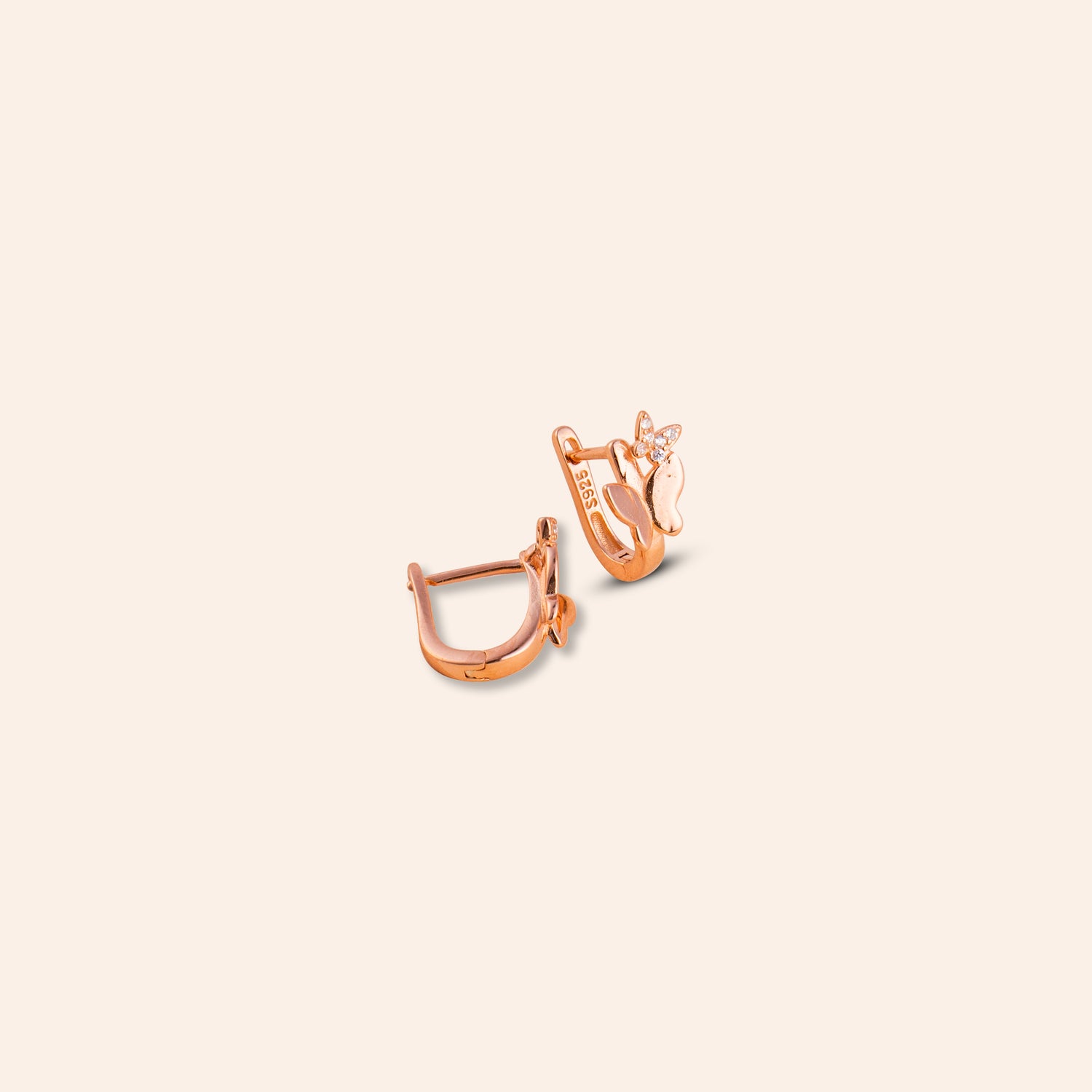 CELIRA FLUTTER HOOPS