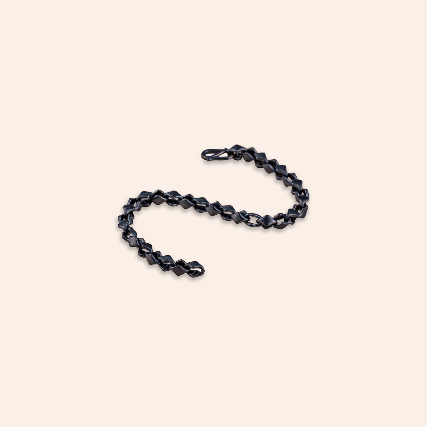NOIR LINK BRACELET