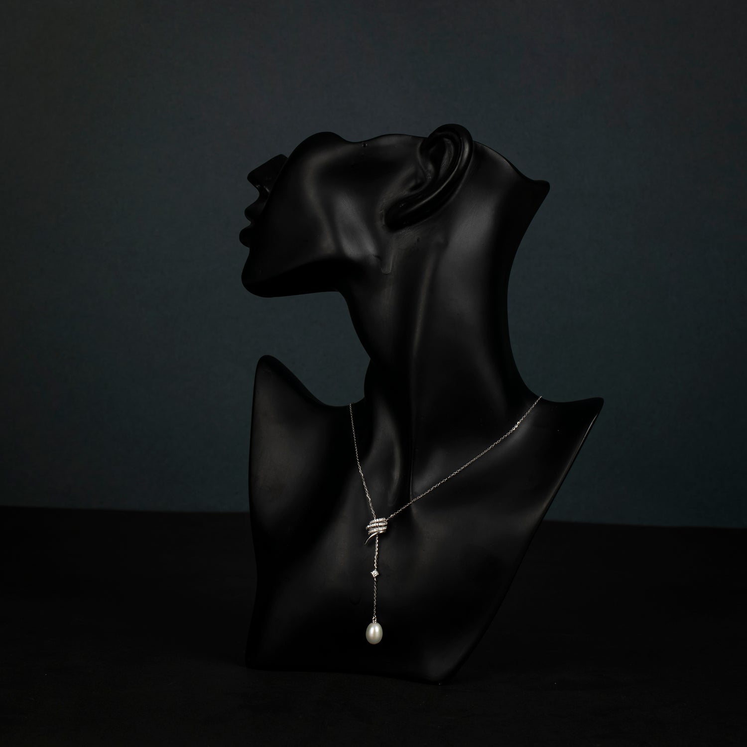 QUILL PEARL NECKLACE