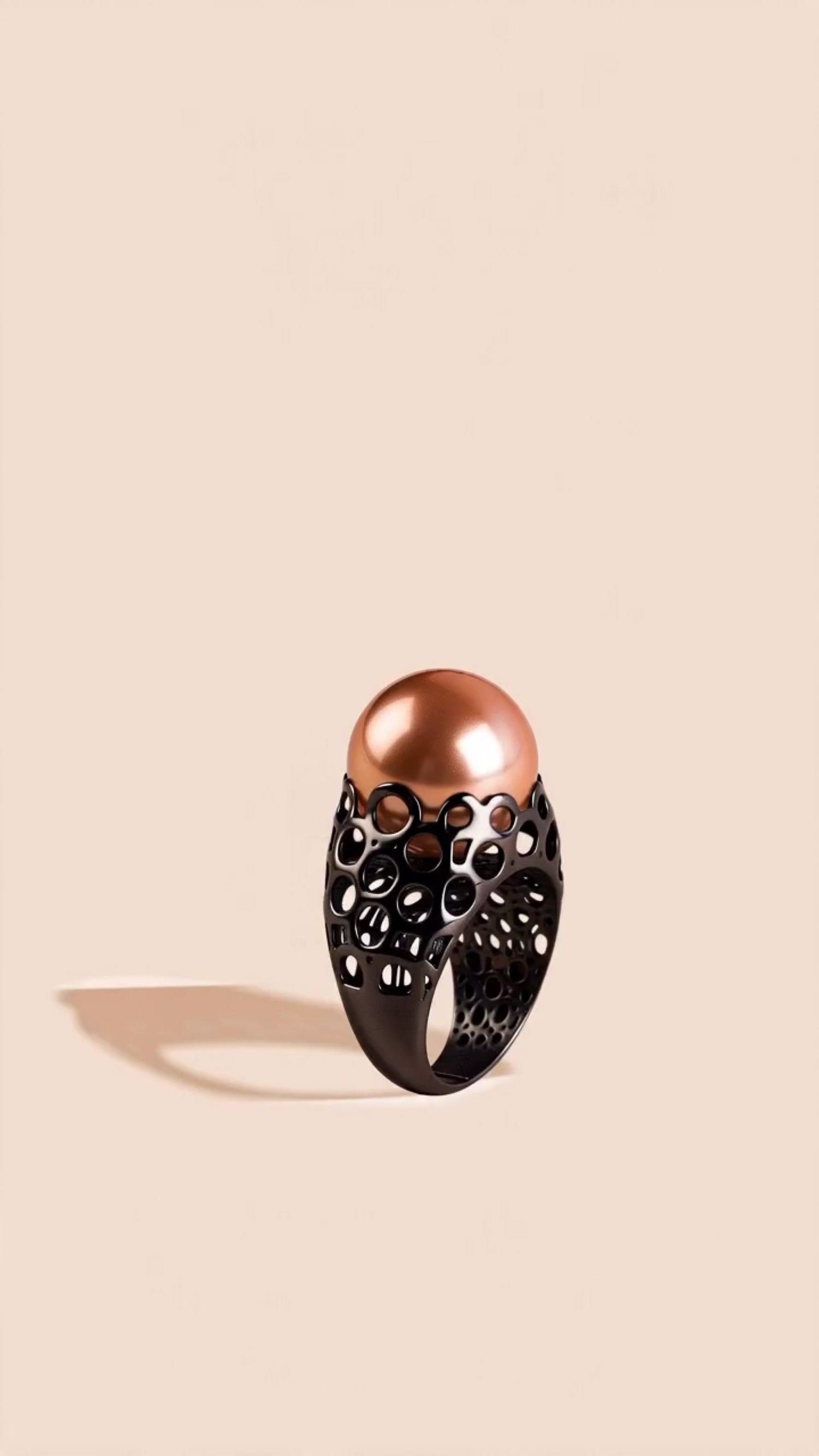 NOIR AURELIA PEARL RING